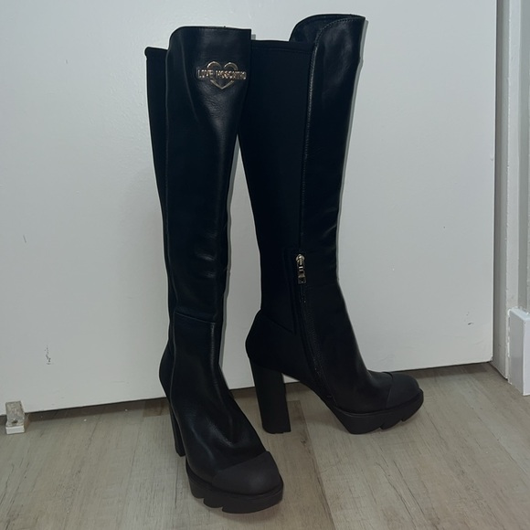 NWT - Love Moschino - knee-high block-heel leather boots - Size 37 (6.5) - Picture 7 of 8